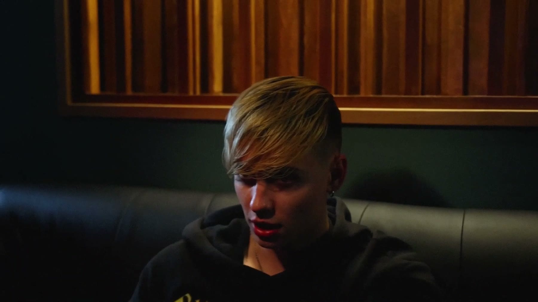 Film still from clip sm-9